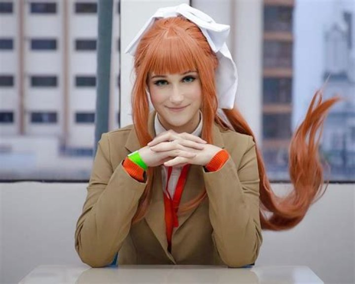 Just Monika [self] Doki doki Cosplay karmilla.rose r/cosplayers