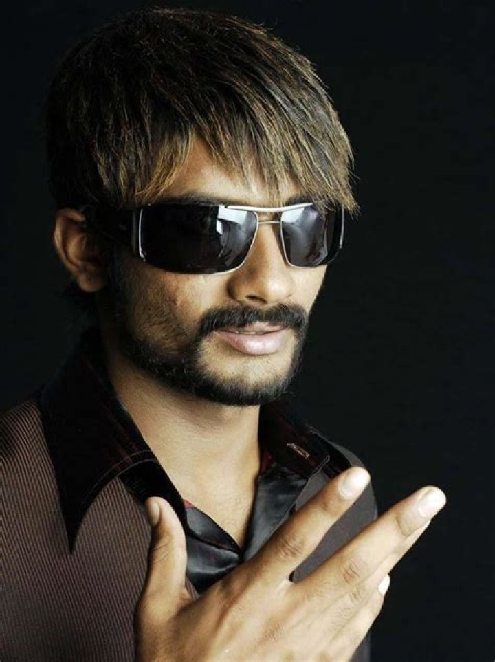 Kasthoori Kannada Personalities Yogesh (Loose Mada)