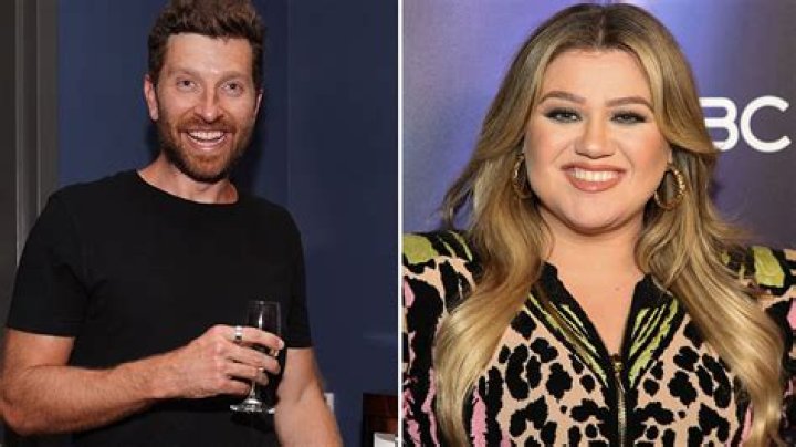 Kelly Clarkson And Brett Eldredge Give Live Debut Of Their Duet 'Under