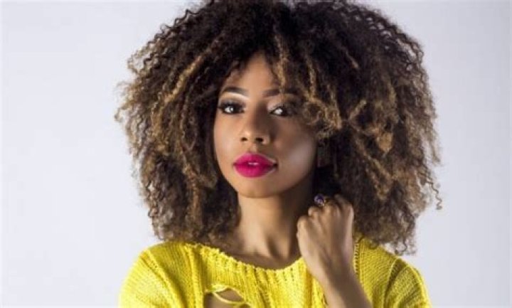 Kelly Khumalo gives advice to Duduzane Zuma "Have your own voice