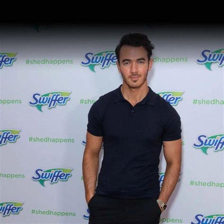Kevin Jonas Age, Bio, Birthday, Family, Net Worth National Today
