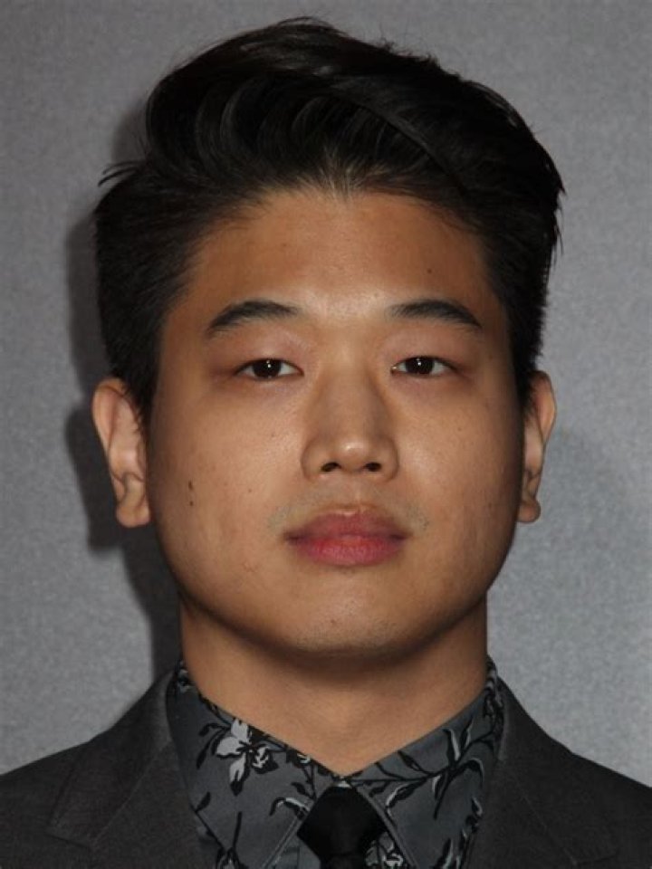 Ki Hong Lee Pictures Rotten Tomatoes