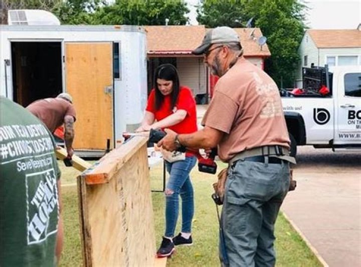 Kim Austin State Farm Presents Good Neighbor Day on September 25