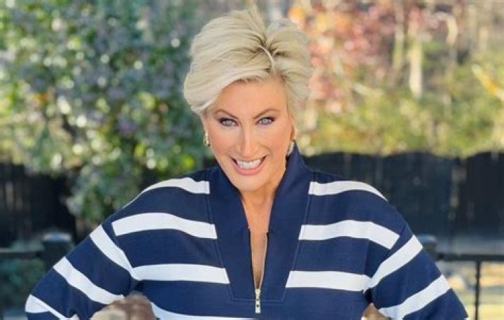 Kim Gravel Biography, Age, Height & Husband mrDustBin