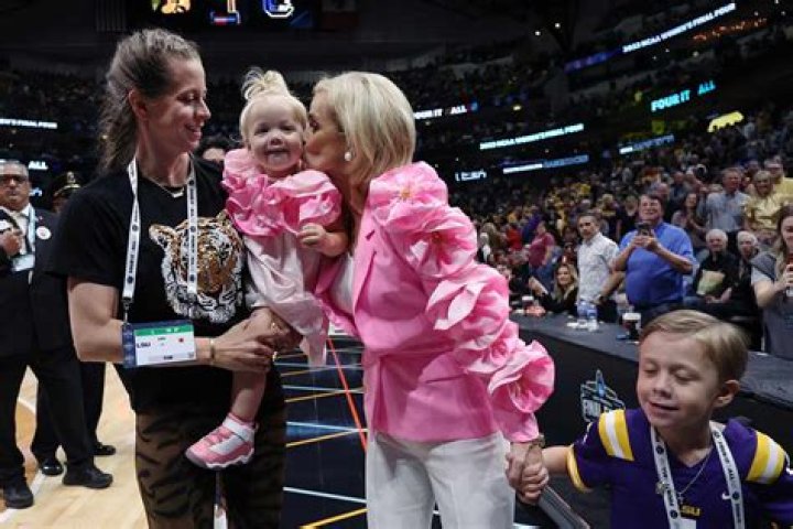 Kim Mulkey Children Meet Daughter Makenzie And Son Kramer Robertson