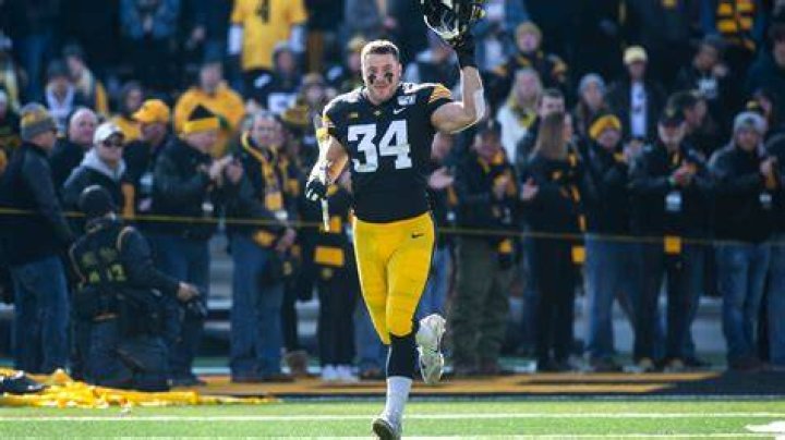 Kristian Welch, Iowa, Athlete
