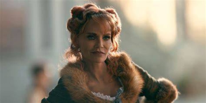 Kristin Chenoweth coafura &icirc;n HappyHair