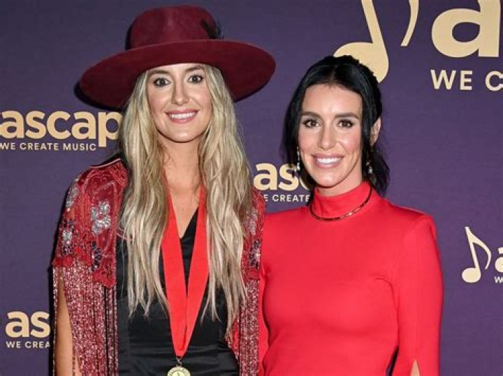 Lainey Wilson Sister Janna Wilson, Parents Ethnicity, Net Worth