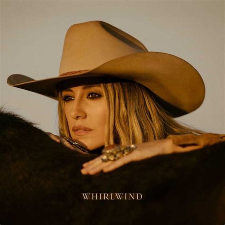 Lainey Wilson to Release 'Sayin' What I'm Thinkin' February 19 Sounds