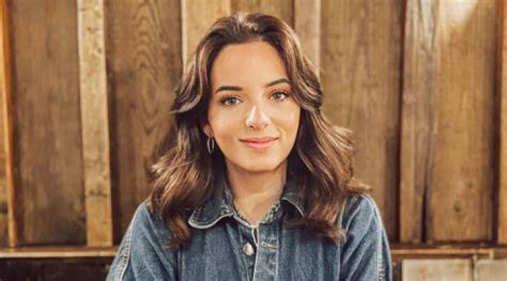 Lauren Kim Ripley Bio, Age, Height, Net Worth, Facts, Nationality