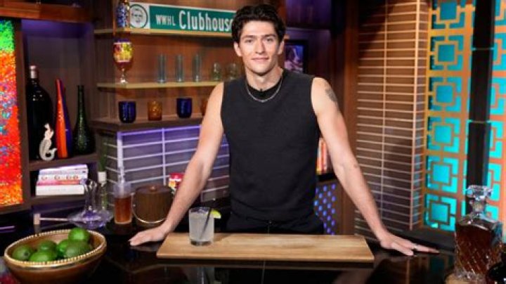 &ldquo;Tiny Pretty Things &rdquo;Star Barton Cowperthwaite, 31, Reveals Stage 2