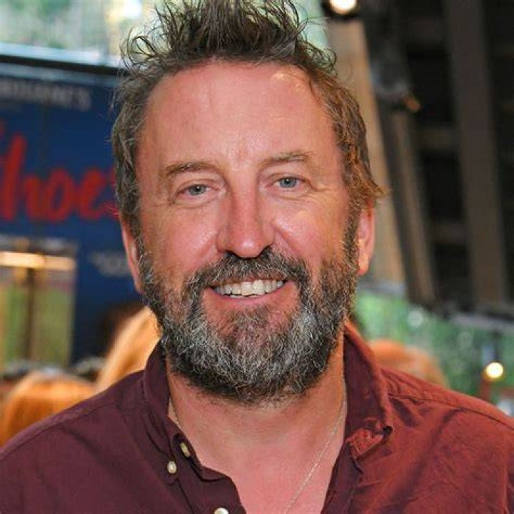 Lee Mack's wife and how nobody believes he met before famous