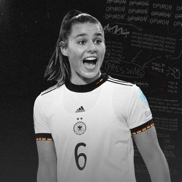 Lena Oberdorf "Auch neben dem Platz den Mund aufmachen" DFB
