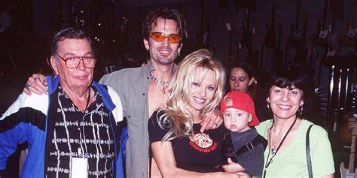 Les parents de Tommy Lee se sont aim&eacute;s jusqu'&agrave; ce que la mort les s&eacute;pare