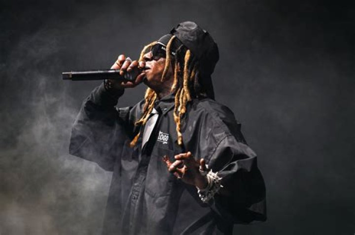 Lil Wayne just announced a 2023 tour. Here's how to get tickets. Xuenou