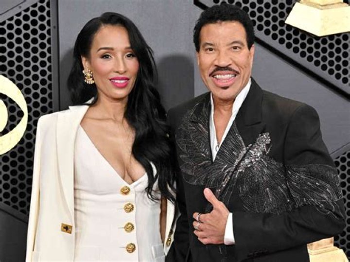 Lionel Richie Wife