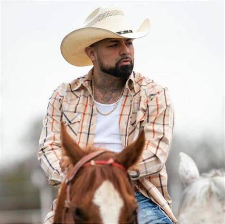 Louie TheSinger Ramona Mainstage Live Music Tickets