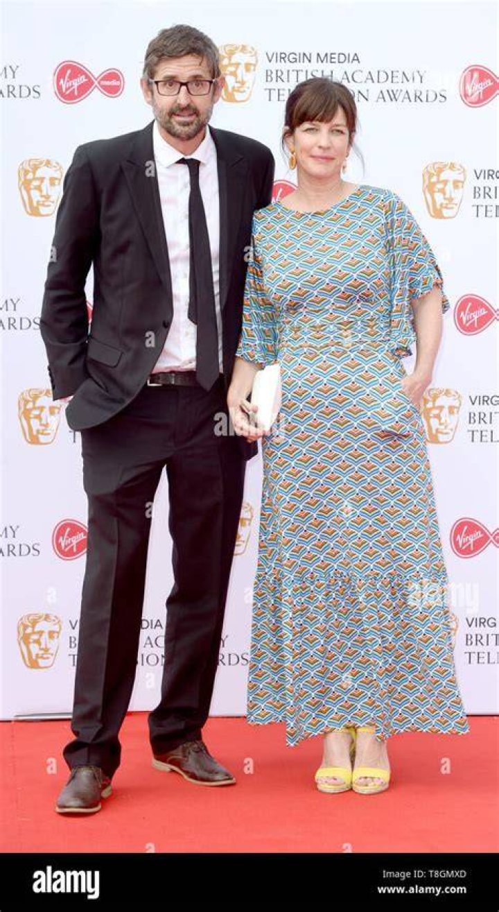 Louis Theroux Wife And Family Behind The Camera