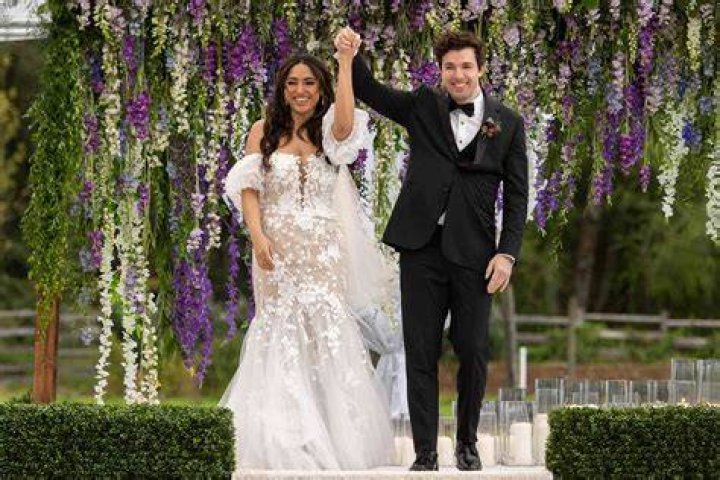 Love Is Blind&rsquo;s Zack 5 Things to Know About the Season 4 Star