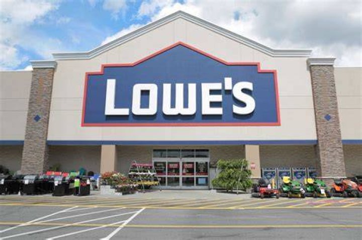 Lowe&rsquo;s opens massive central Pa. distribution center with more than 1