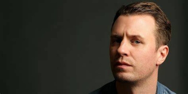 Luke Mably Net Worth 2023 Wiki, Married, Family, Wedding, Salary, Siblings