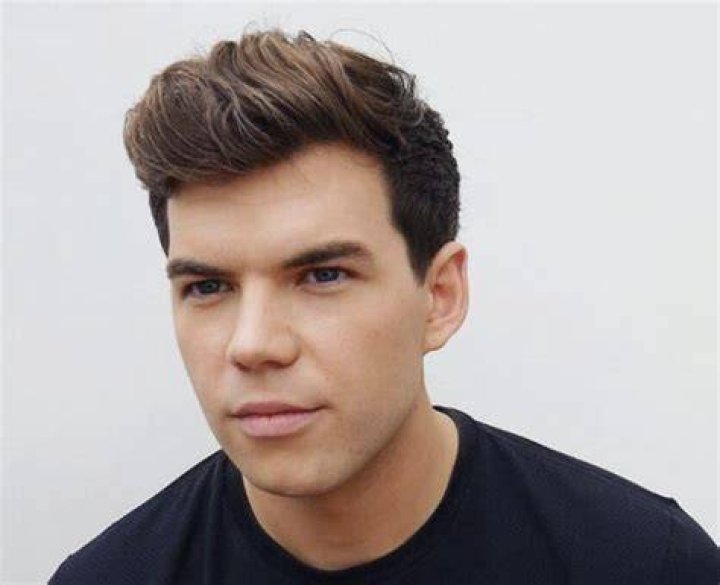 Luke Newton 11 facts about the Bridgerton actor you should know PopBuzz