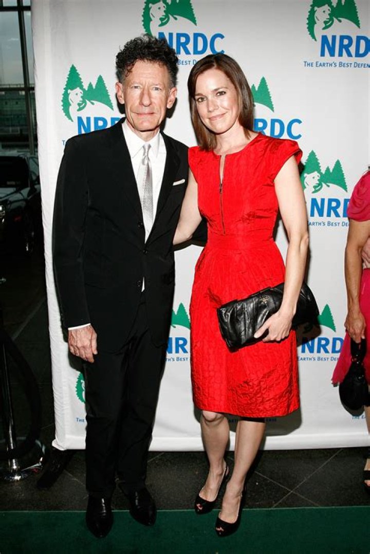 Lyle Lovett and Wife April Kimble Age Difference, Wikipedia and Twins