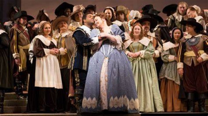 Lyric Opera of Chicago Broadcasts WFMT