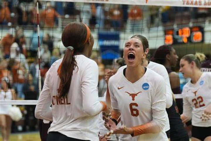 Madisen Skinner pushes Texas volleyball into regional finals rematch