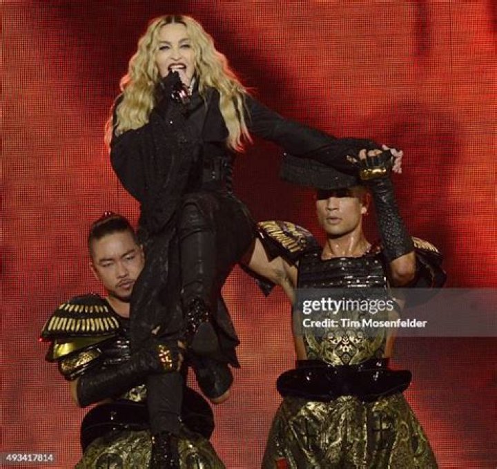 Madonna Performs During Her Rebel Heart Tour in Montreal Celeb Donut
