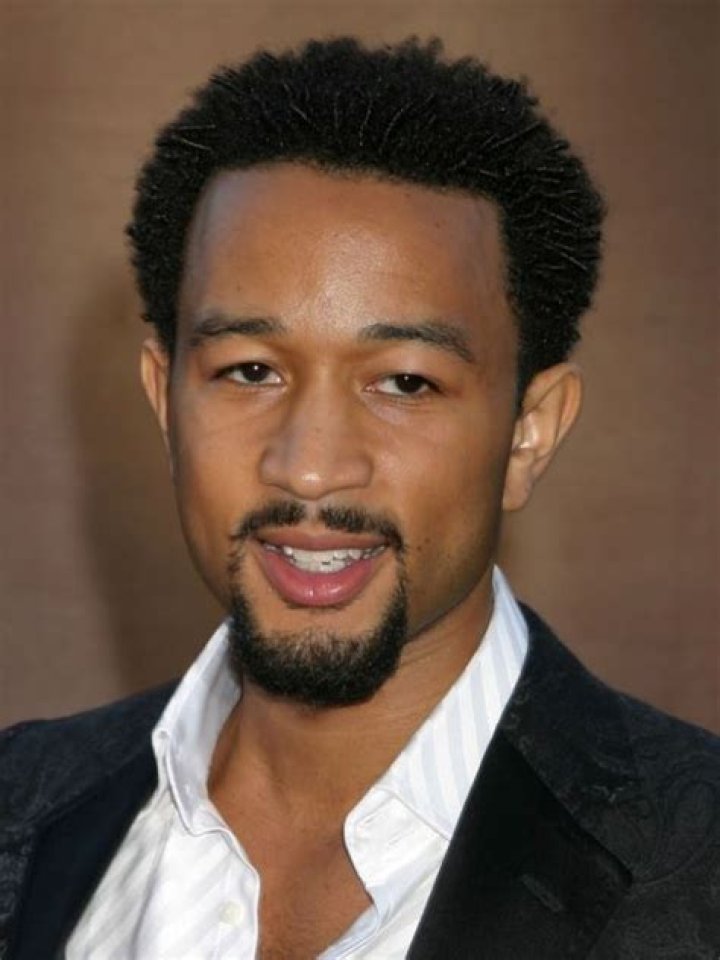 Male Haircuts for Big Foreheads 6 Excellent Examples HairstylesOut