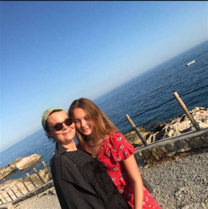 Manon mccrory lewis Mother Helen dies from Cancer at 52
