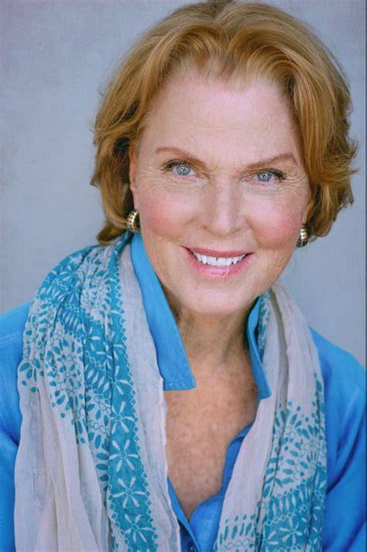 Mariette Hartley Biography, Height & Life Story Super Stars Bio
