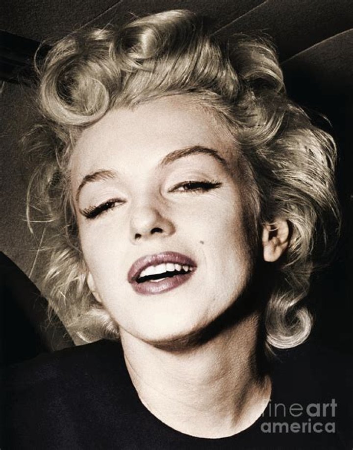 Marilyn Monroe's Body Measurements Including Breasts, Height and Weight