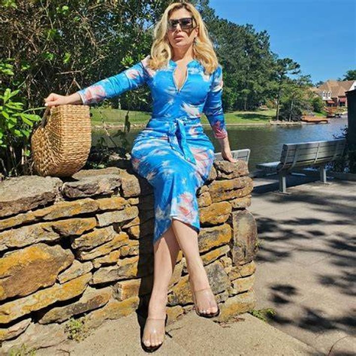 MARLENY (marleny.aleelayn) • Instagram photos and videos Fashion