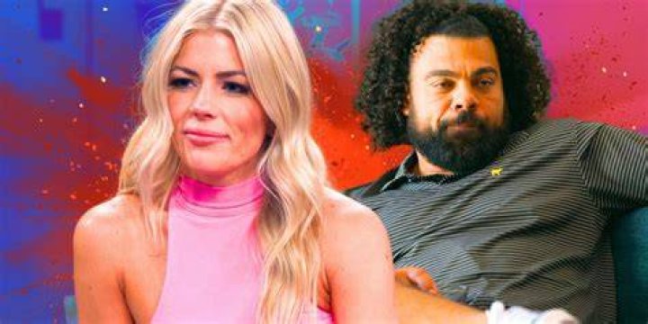 Married At First Sight Why Fans Think Johnny & Myrla Aren't Dating