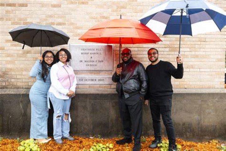 Marvin Sapp's New Album &acirc;&euro;&tilde;Close&acirc;&euro;&trade; Interview About Recording It