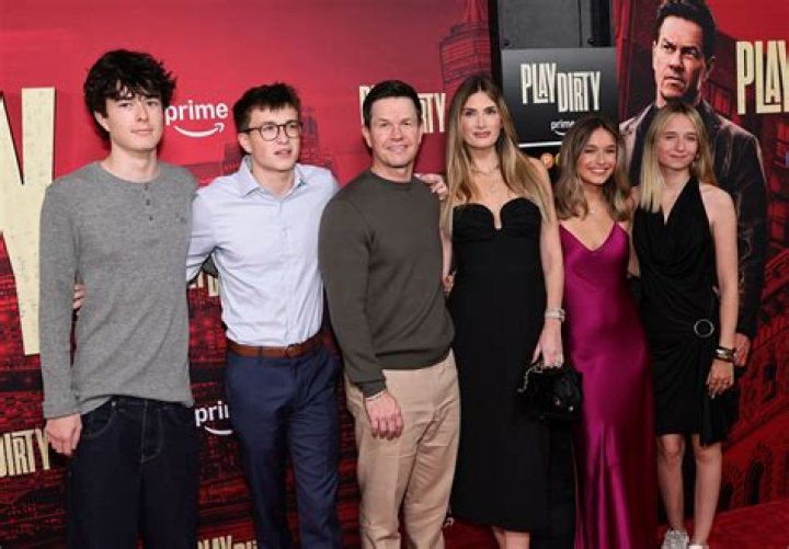 Matt Damon brings 3 of his daughters to 'Oppenheimer' premiere in Paris