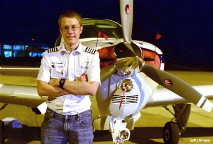 Matt Guthmiller youngest solo flyer around the world