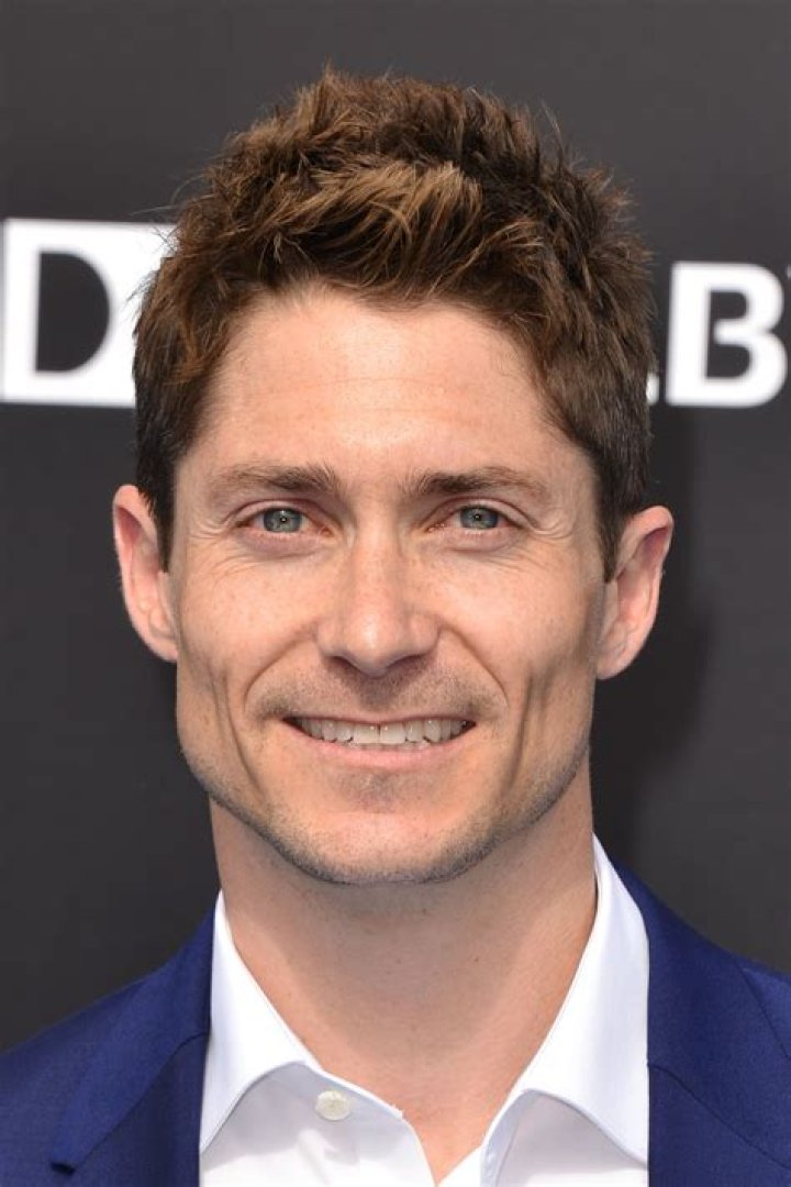 Matthew MacCaull Biography, Height & Life Story Super Stars Bio