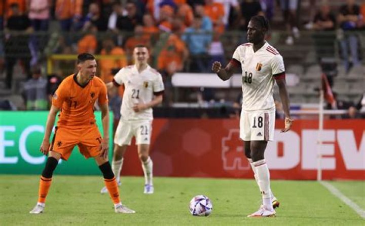 M&eacute;lissa Onana lanceerde en begeleidt haar broer en kersvers Rode Duivel