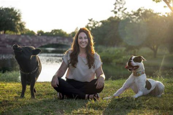 Meet Amanda Williamson CanvasRebel Magazine
