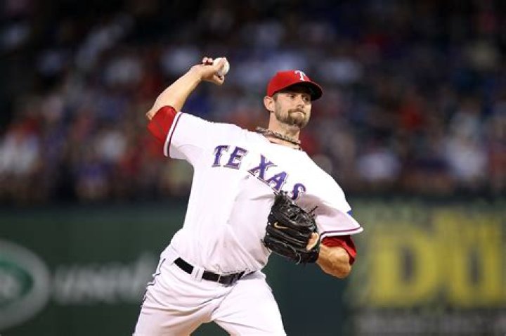 Meet Dustin Nippert, former MLB player who excelled in Korea before