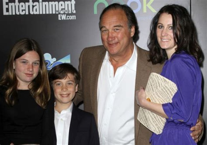 Meet Sandra Davenport Jim Belushi's Wife; Relationship Timeline