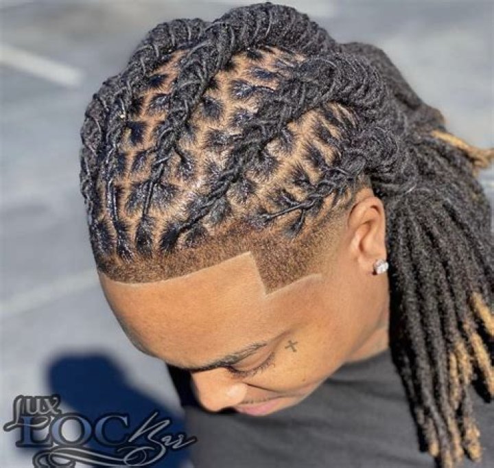 Men Locstyles Dread hairstyles for men, Short dreadlocks styles, Hair
