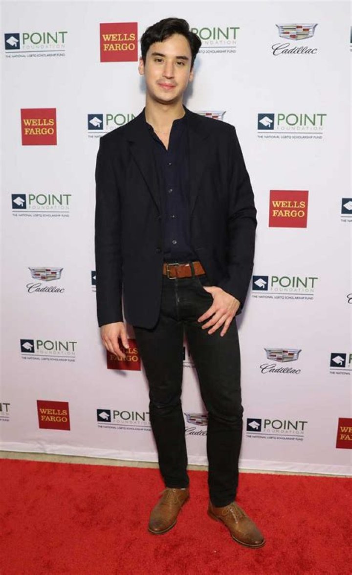 Michael Hsu Rosen Bio Age, Net Worth, Height, Girlfriend, Instagram