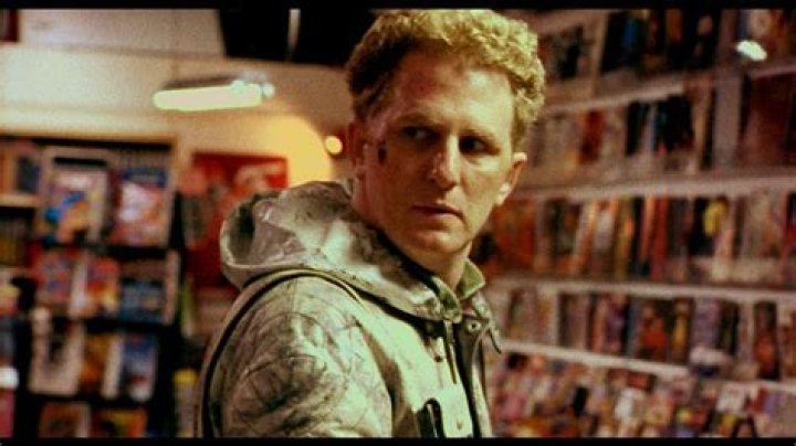 Michael Rapaport films thief walking out of a NY shop with stolen goods