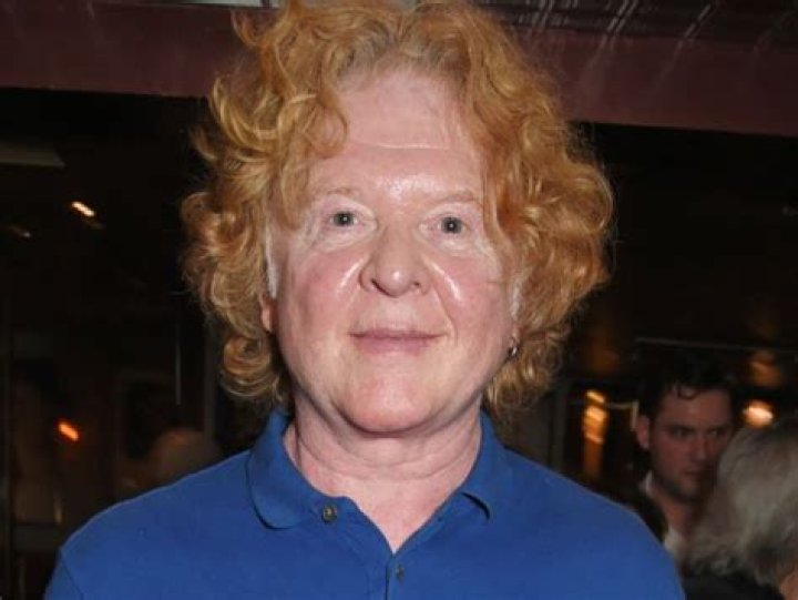 Mick Hucknall Bio, Age, Parents, Siblings, Wife, Children