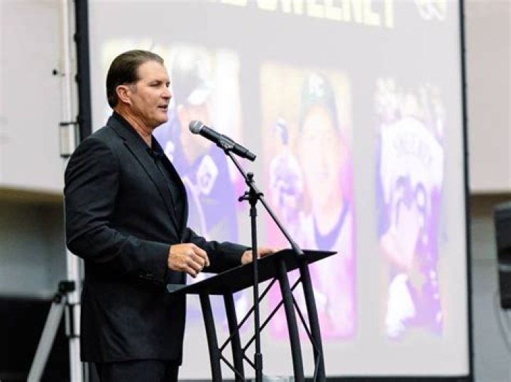 Mike Sweeney elected to Royals Hall of Fame Royals Review