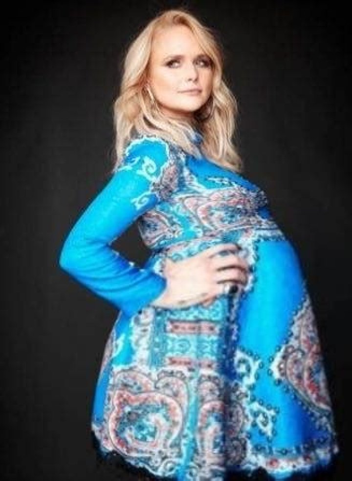 Miranda Lambert Pregnant by paulscowboys on DeviantArt